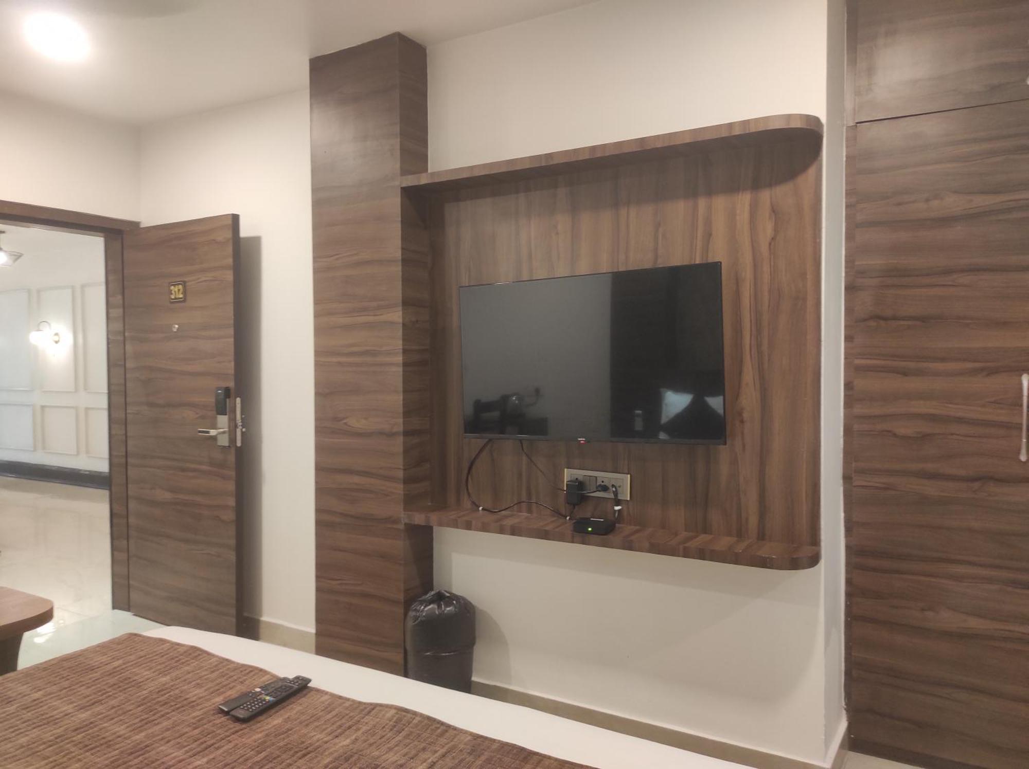 Hotel Obsidian Blue Itanagar Екстер'єр фото