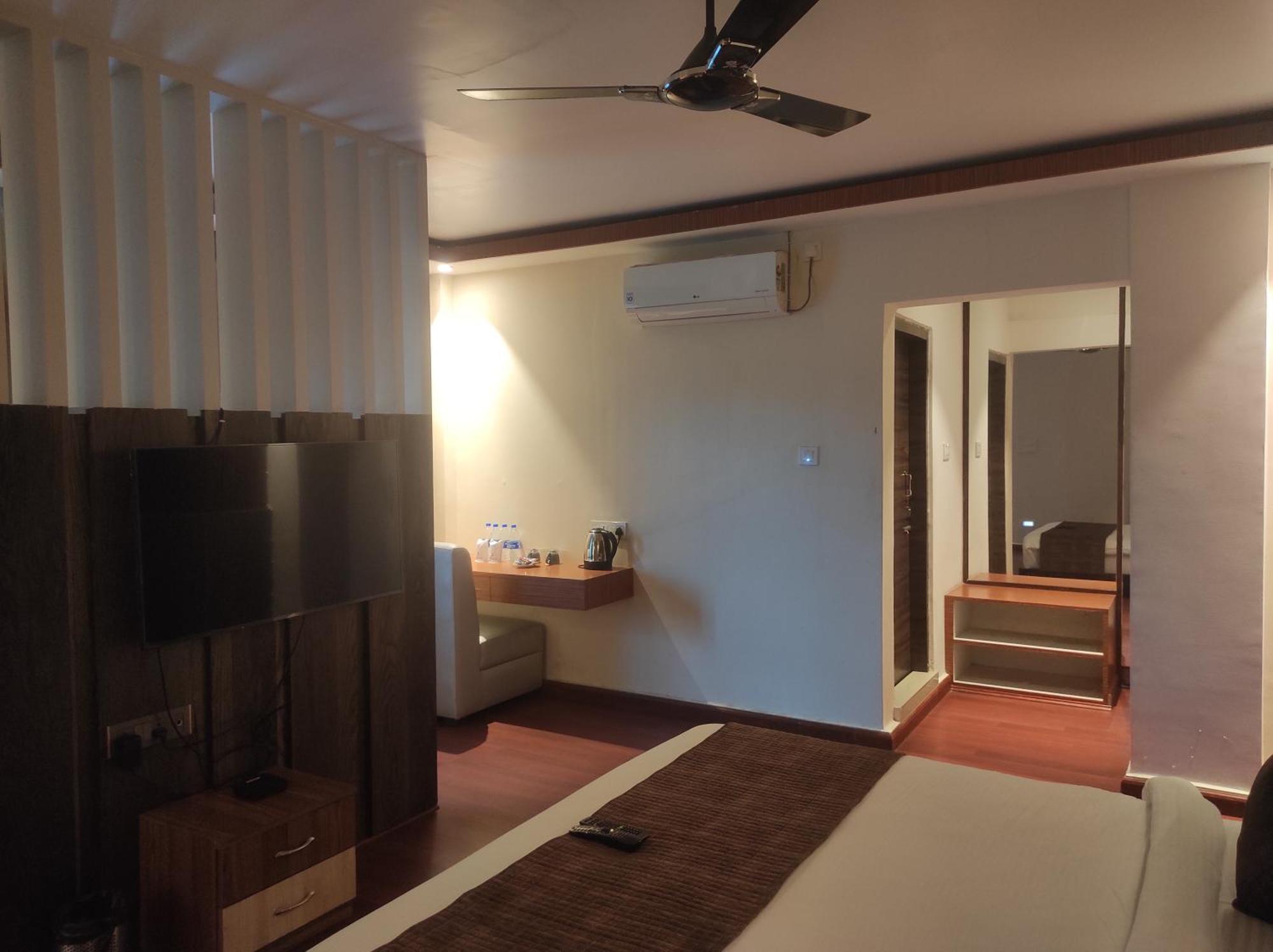 Hotel Obsidian Blue Itanagar Екстер'єр фото
