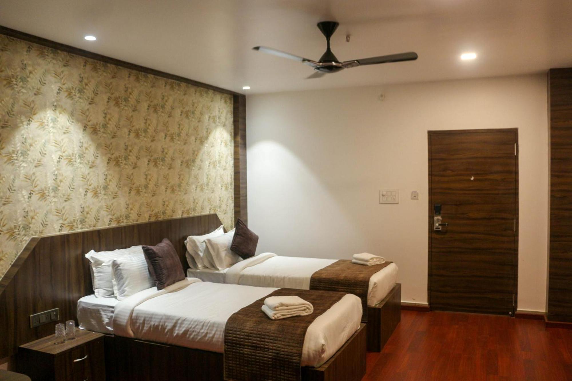 Hotel Obsidian Blue Itanagar Екстер'єр фото